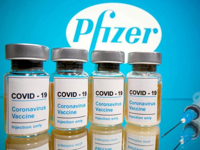 Tras un año de negociaciones, el Gobierno anunció que acordó con Pfizer la compra de 20 millones de vacunas