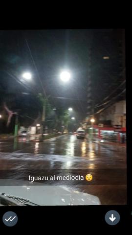 Lo que dejo la tormenta: Puerto Iguazú a oscuras en pleno mediodía. San Pedro sin luz eléctrica