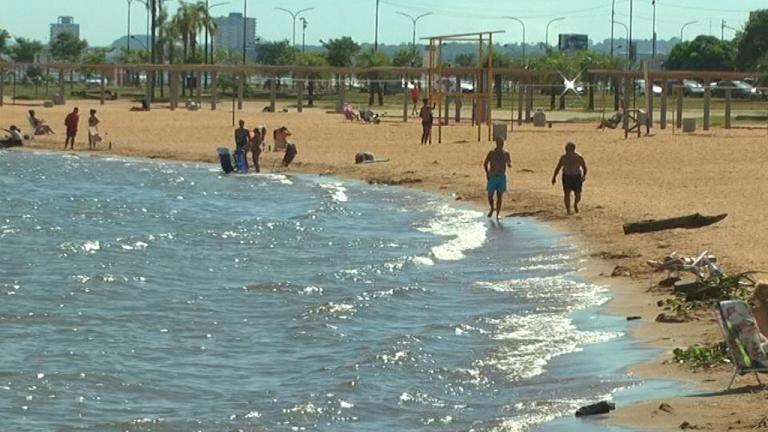 Reforzarán aplicación de vacunas contra el covid-19 en playas de Posadas