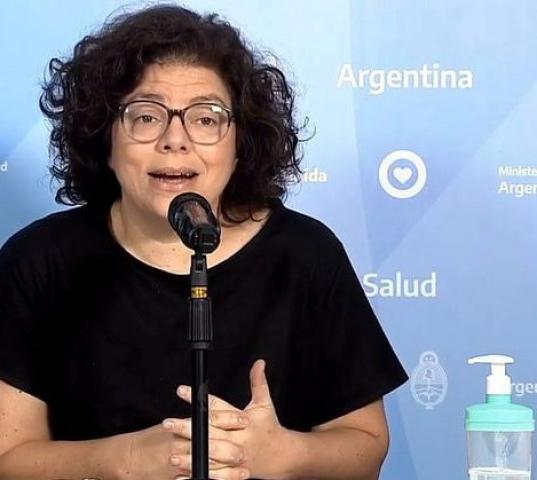 Vizzotti: "Por tercera semana, están disminuyendo los casos en forma sostenida y profundizada"