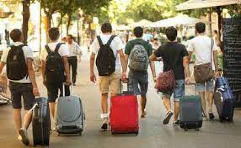Los turistas extranjeros podrán ingresar al país con esquema de vacunación completo