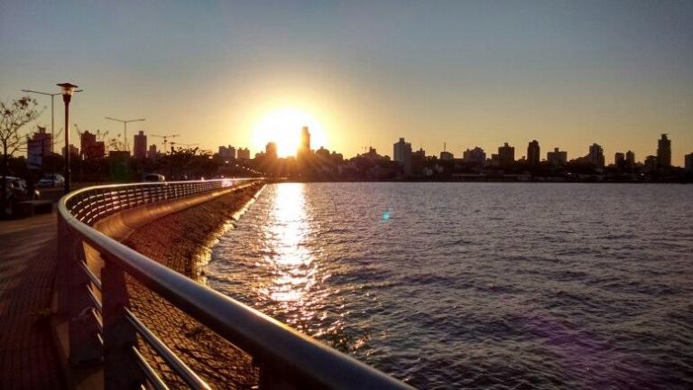 Soleado en Misiones y con máximas de 33