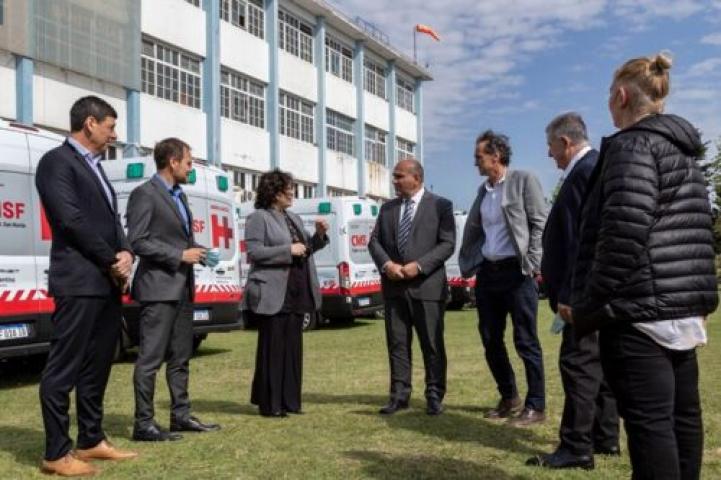 El Gobierno Nacional distribuirá 36 ambulancias en centros de salud de fronteras y puntos turísticos